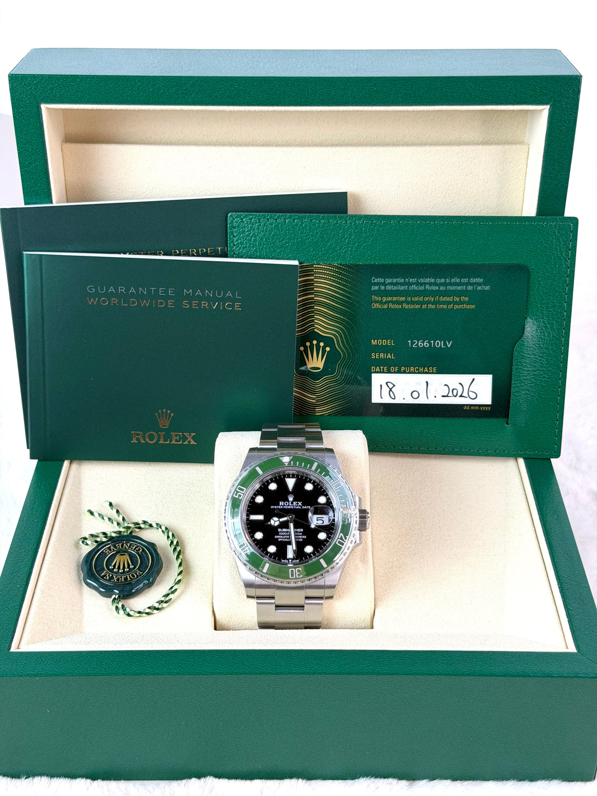 Rolex Oyster Perpetual Submariner Date Watch - View 10