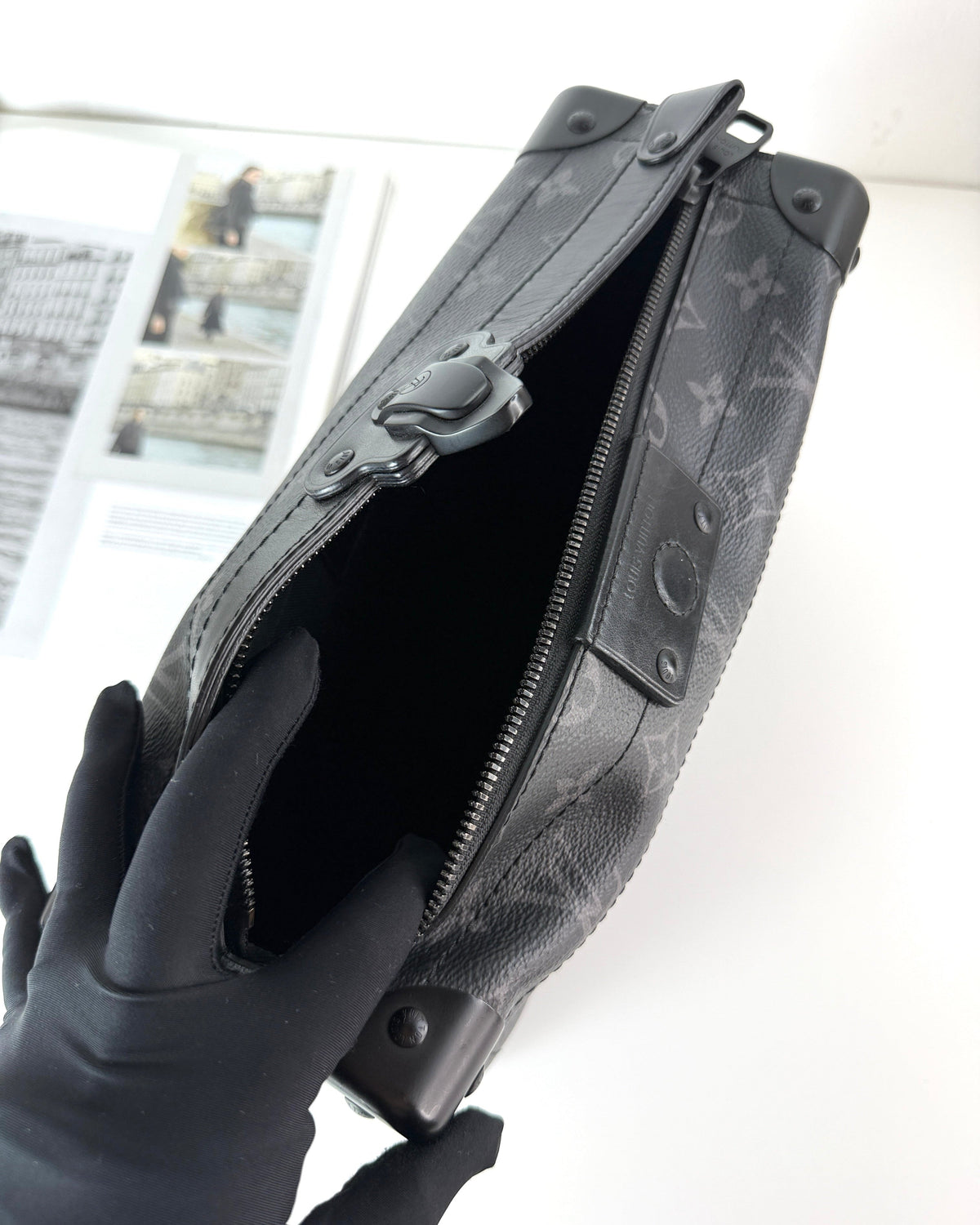 Louis Vuitton Soul Trunk East West - Monogram Eclipse - View 7