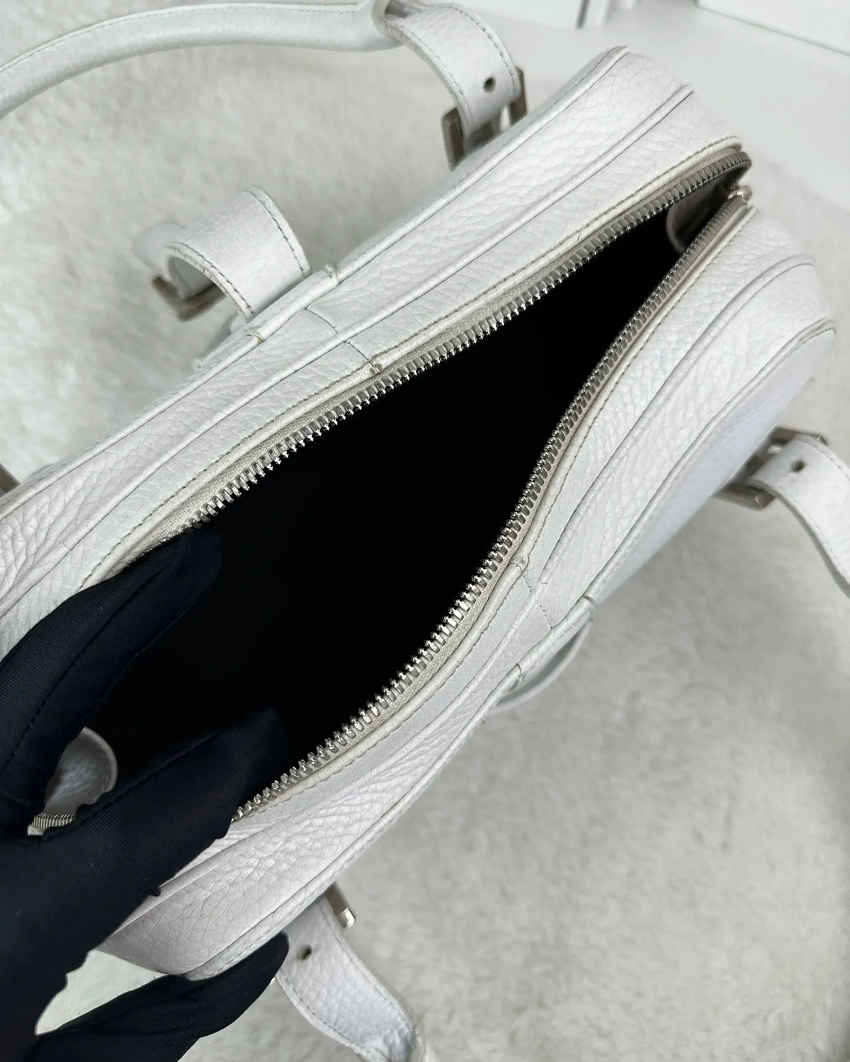 Loewe Senda Shoulder Bag - White - View 6