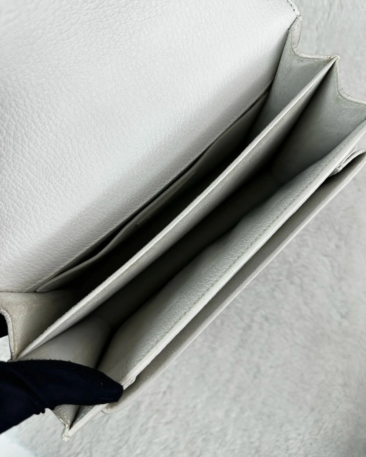 Saint Laurent Sunset Medium in Smooth Leather Bag - White - View 6