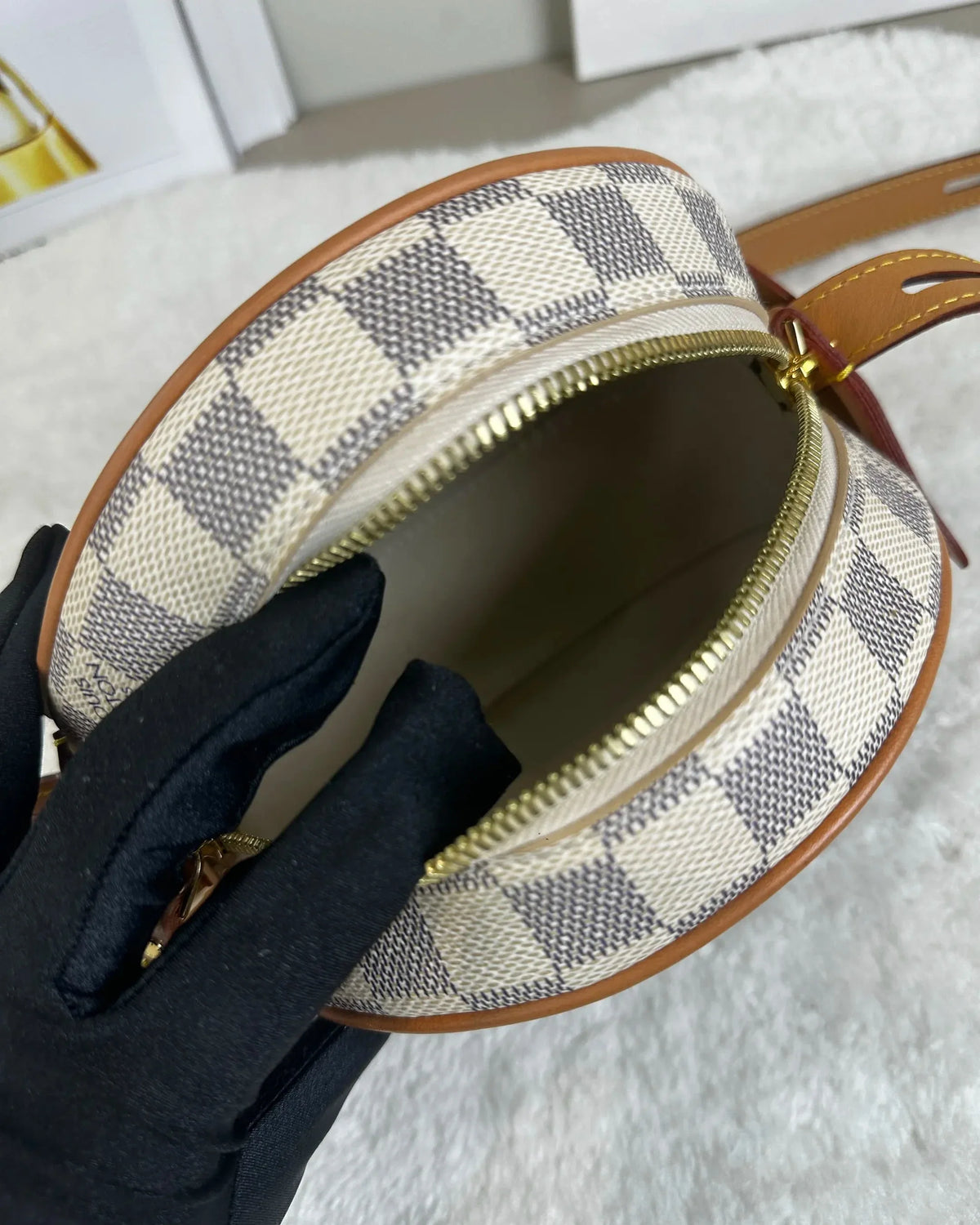 Louis Vuitton Boite Chapeau Souple PM Bag - Damier Azur - View 6