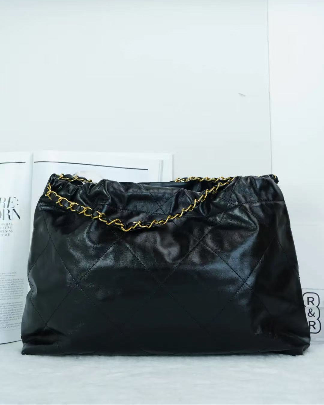 Chanel 22 Bag - Black - View 2