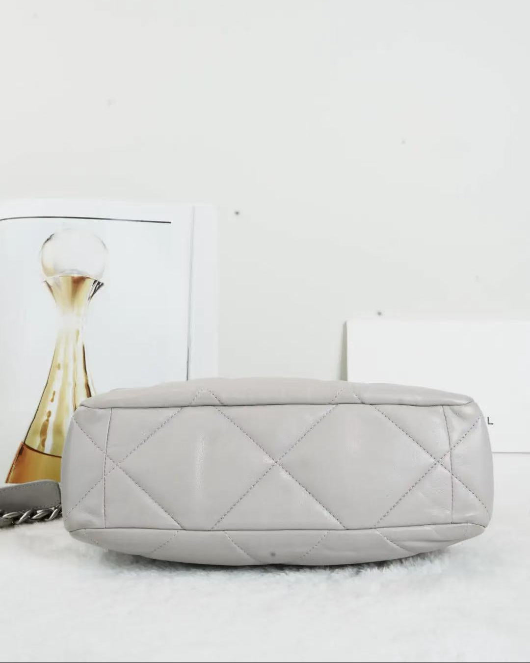 Chanel 19 Bag Medium - Grey - View 5