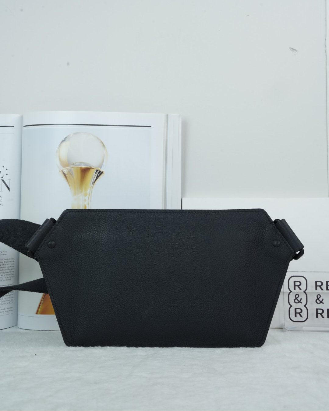 Louis Vuitton Aerogram Takeoff Sling Bag - Black - View 2