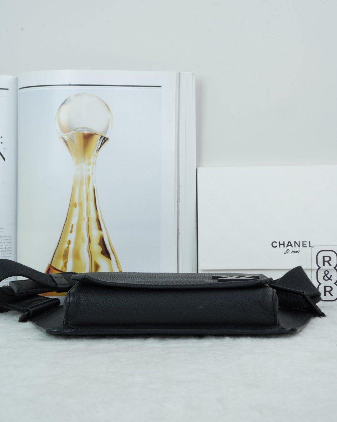 Louis Vuitton Aerogram Takeoff Sling Bag - Black - View 5