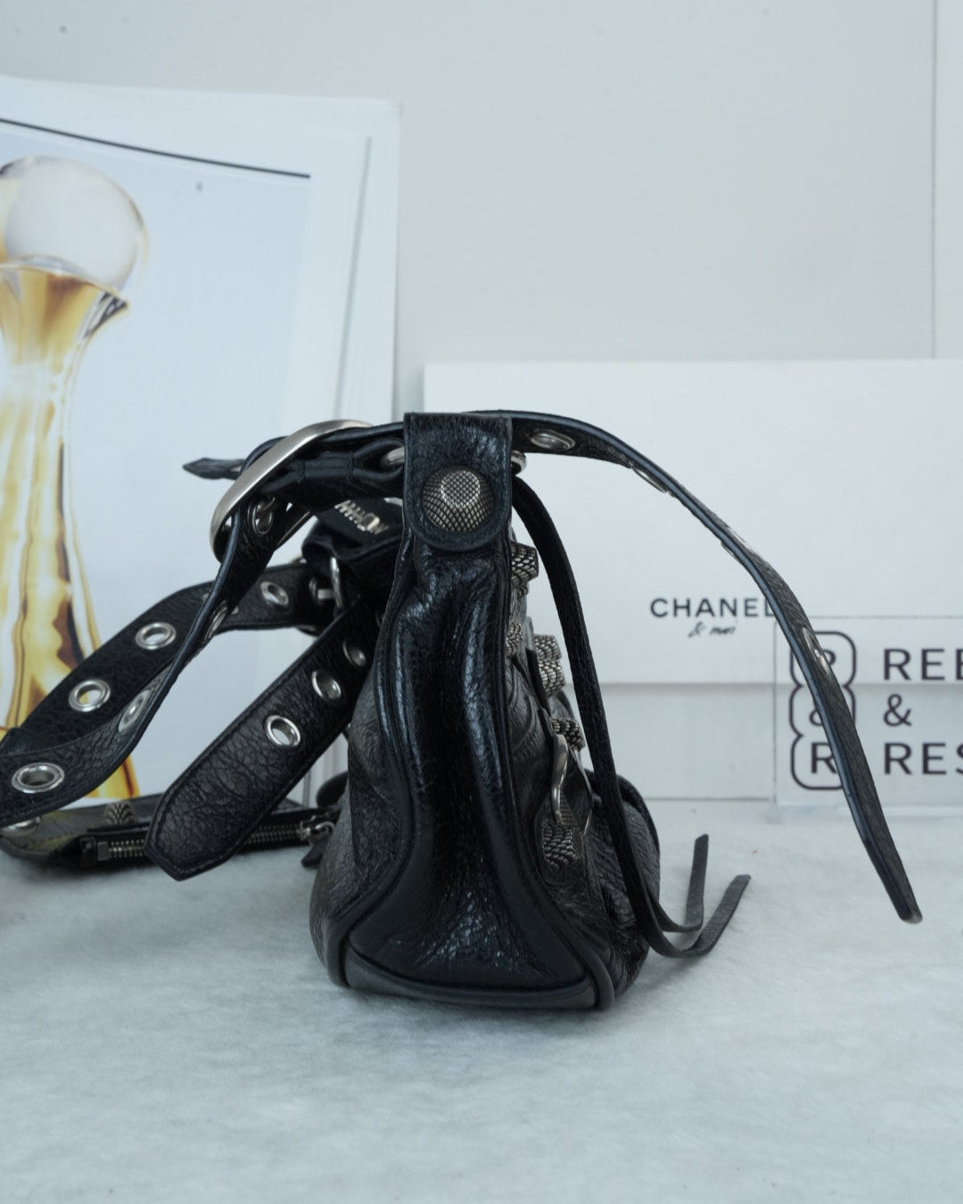 Balenciaga Le Cagole XS Shoulder Bag - Black - View 3