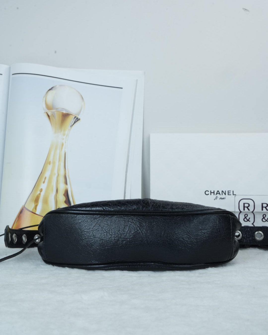 Balenciaga Le Cagole XS Shoulder Bag - Black - View 5