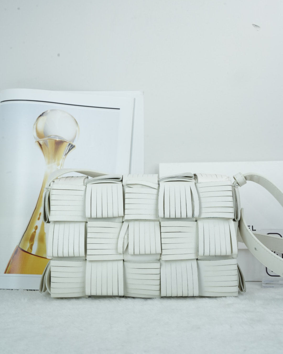 Bottega Veneta Fringed Cassette Bag - White - View 2