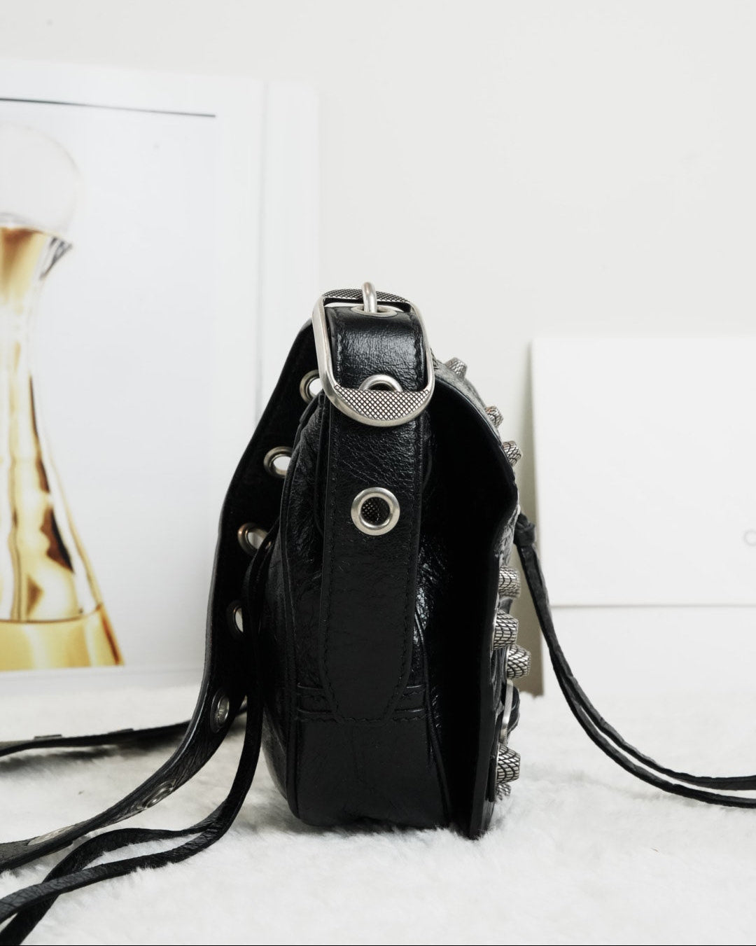 Balenciaga Le Cagole XS Shoulder Bag - Black - View 3