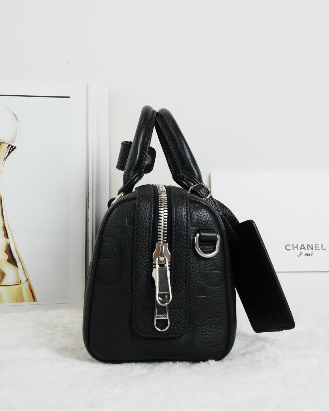 Gucci Jumbo GG Mini Duffle Bag - Black - View 4
