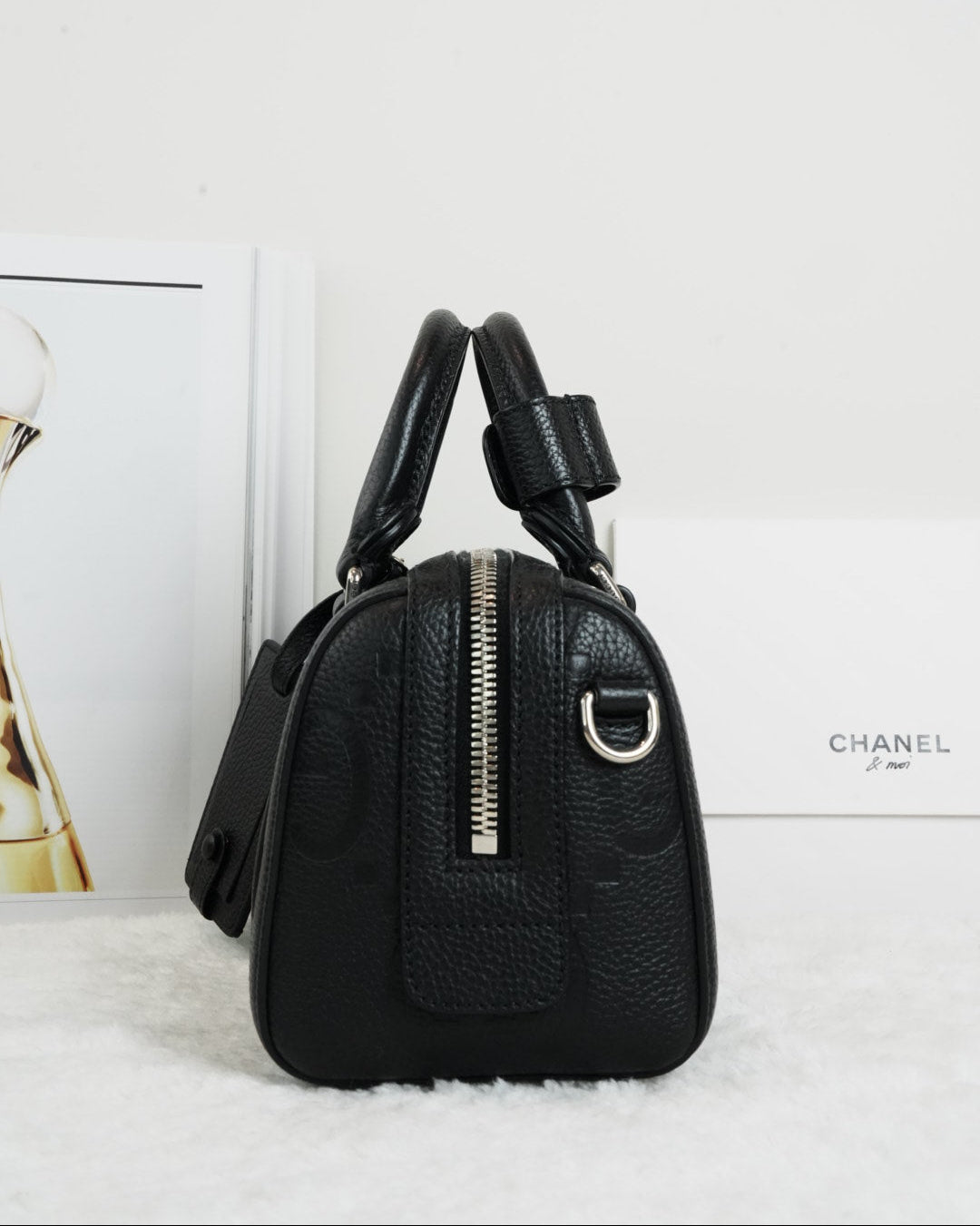 Gucci Jumbo GG Mini Duffle Bag - Black - View 3