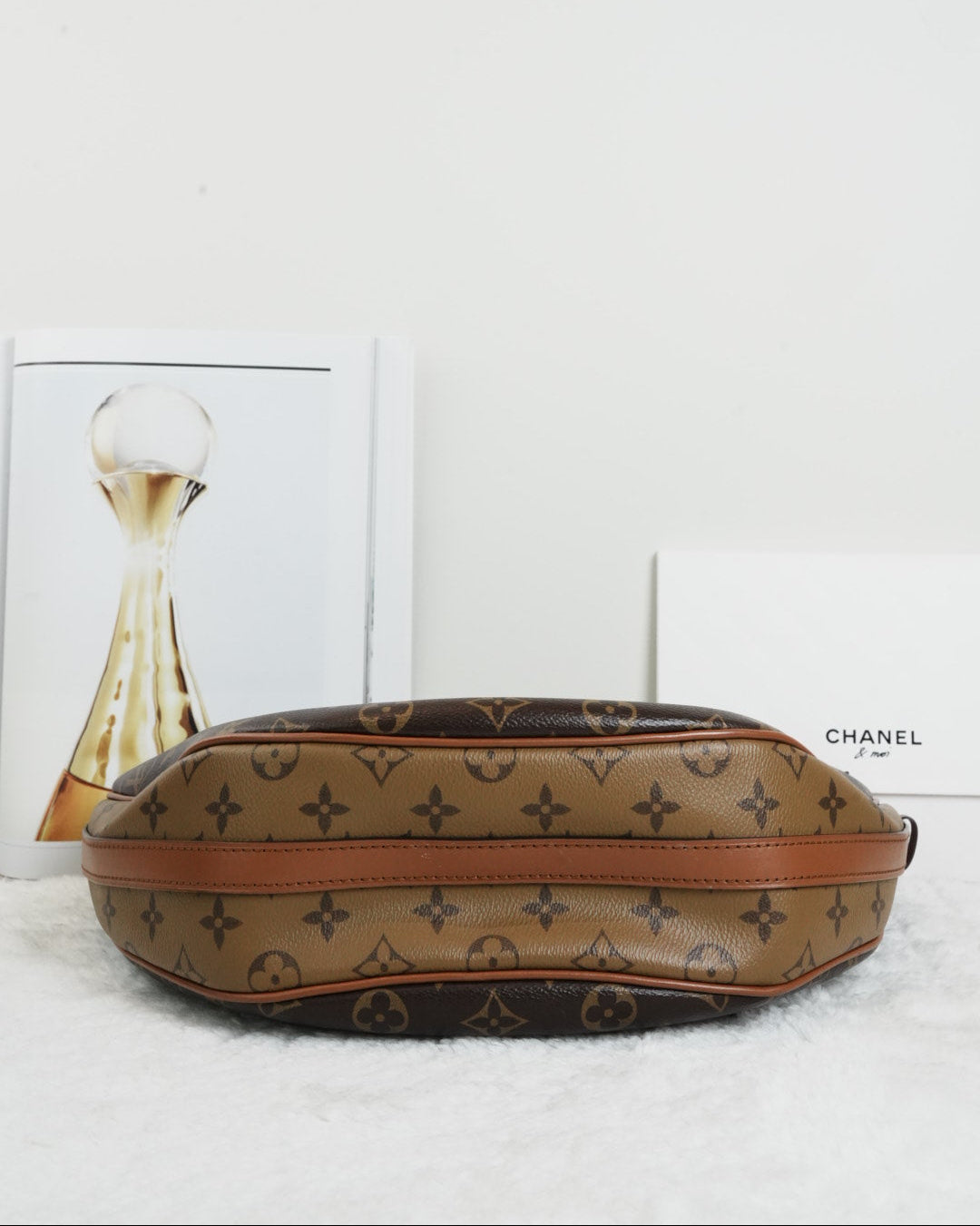 Louis Vuitton Loop Hobo - Brown - View 5