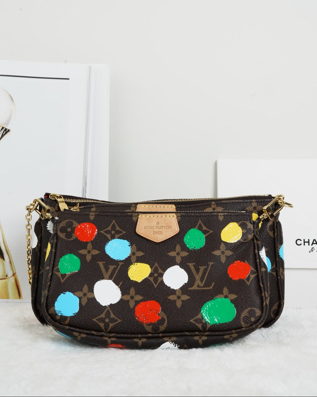 Louis Vuitton Multi Pochette Accessoires - View 1