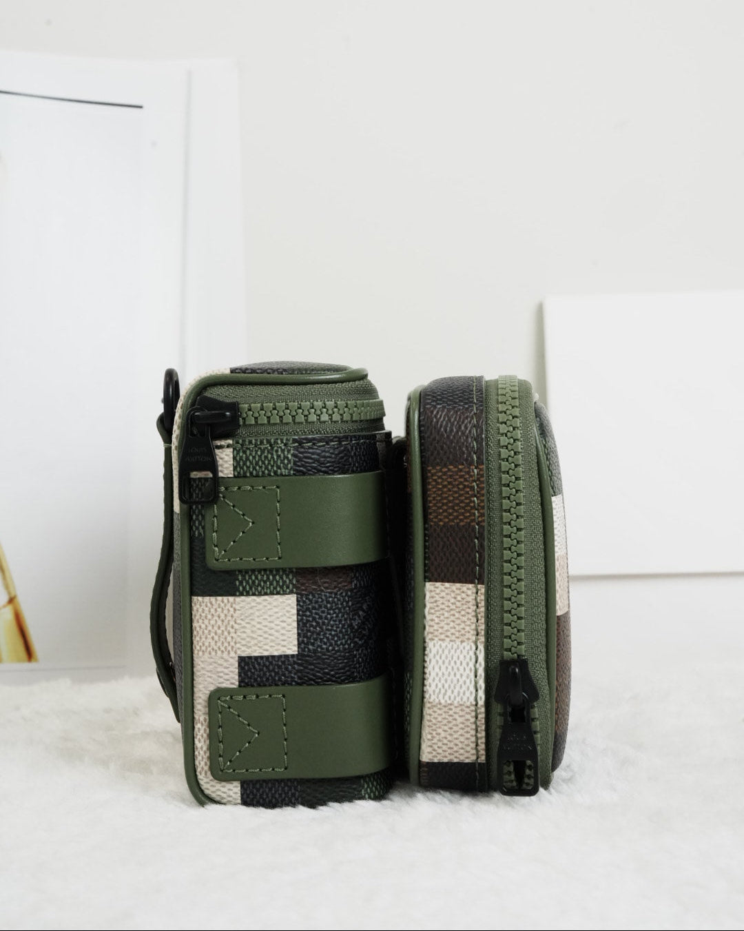 Louis Vuitton Trail Wearable Wallet - View 4