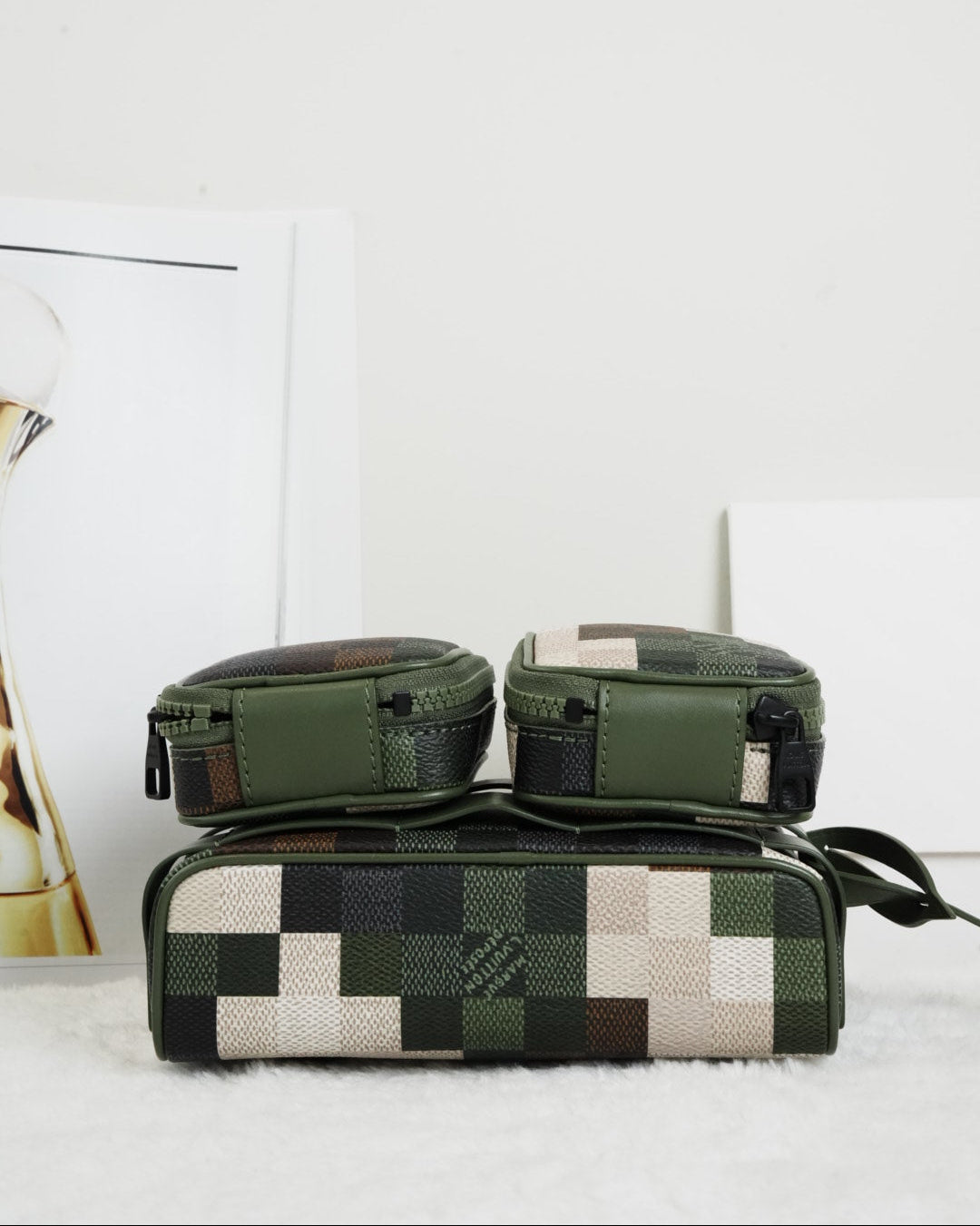 Louis Vuitton Trail Wearable Wallet - View 5