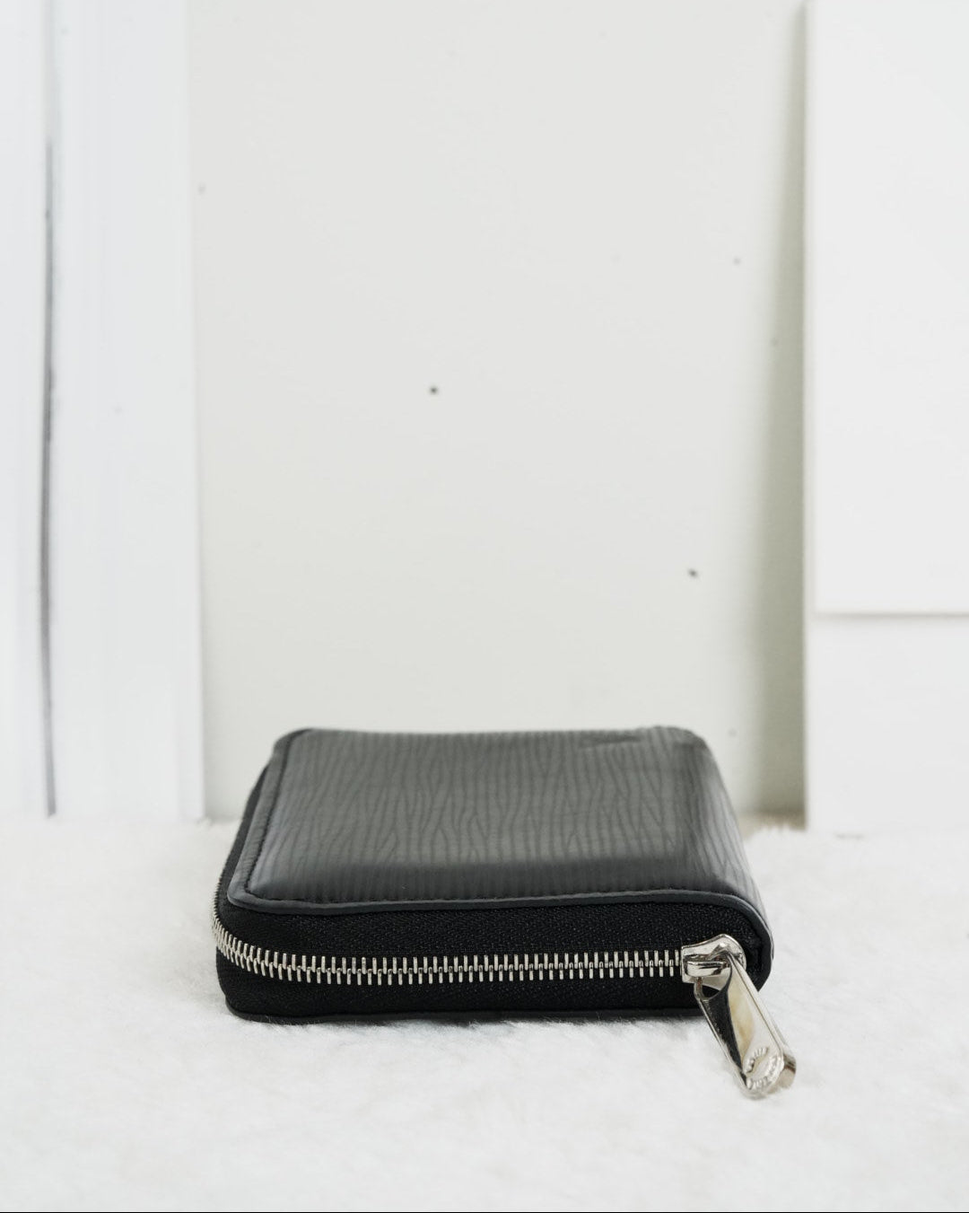 Louis Vuitton Zippy Coin Purse - Black - View 3