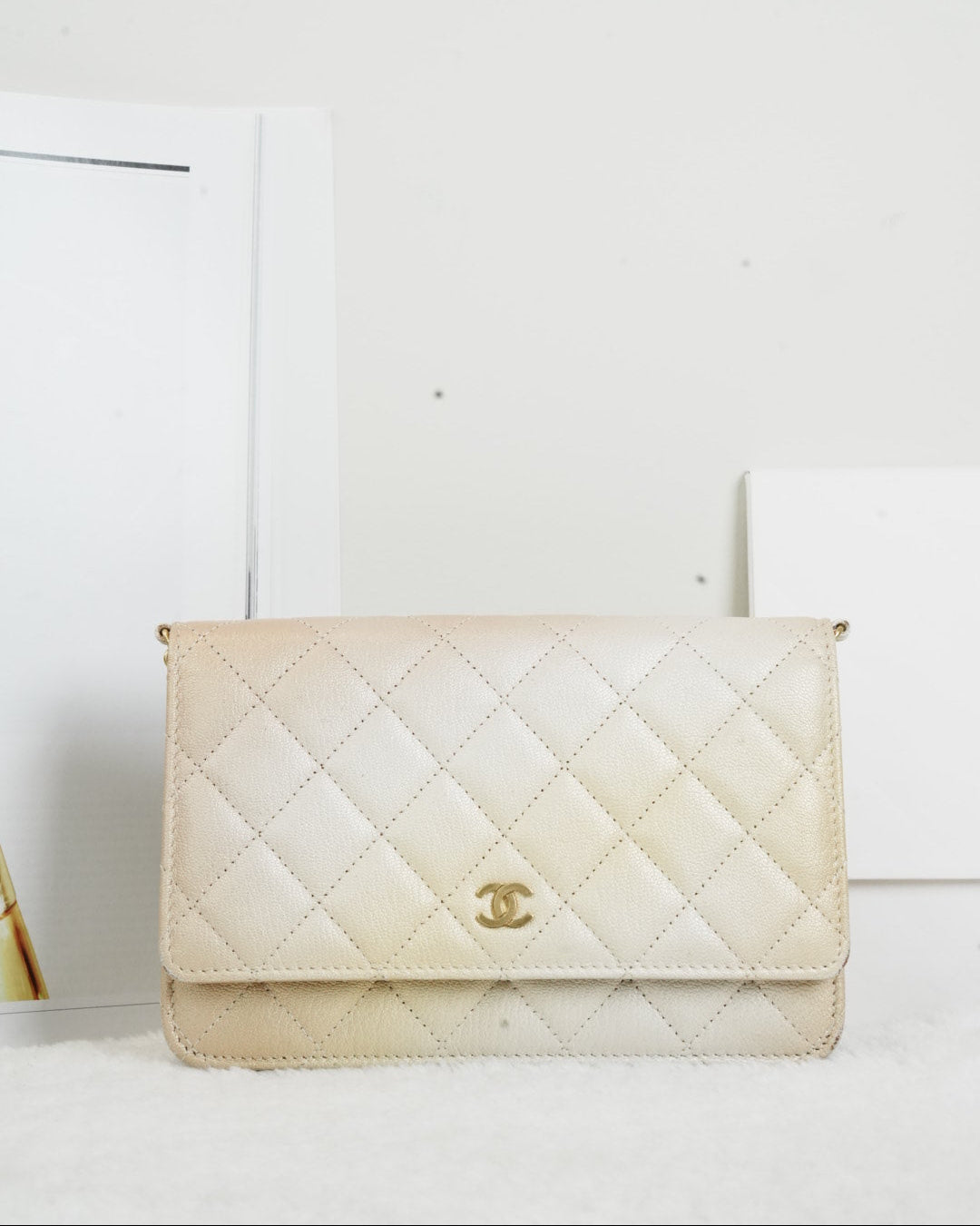 Chanel Wallet on Chain - White, Iridescent - View 1
