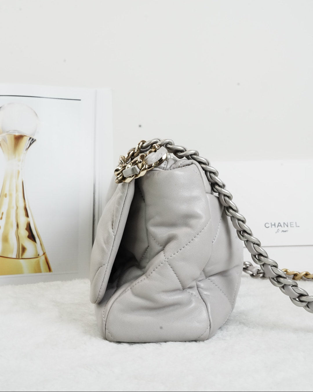 Chanel 19 Flap Bag - Light Grey (Gris Clair) - View 3