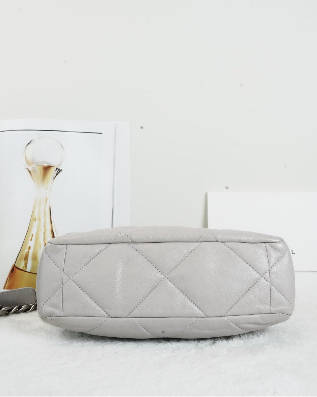 Chanel 19 Flap Bag - Light Grey (Gris Clair) - View 5