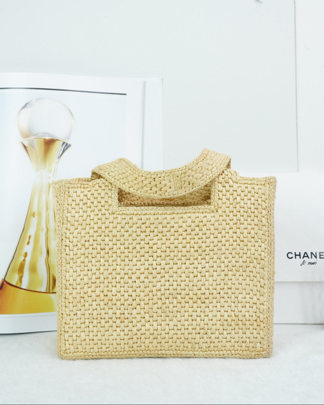 Loewe Font Tote Small - Natural (Or Beige/ Ecru) - View 2