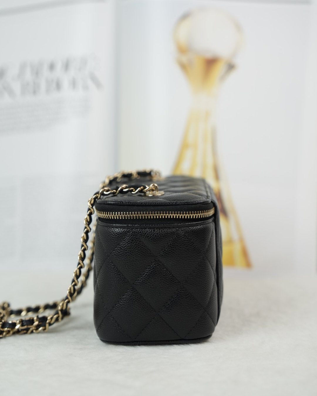 Chanel Vanity Case - Black - View 3
