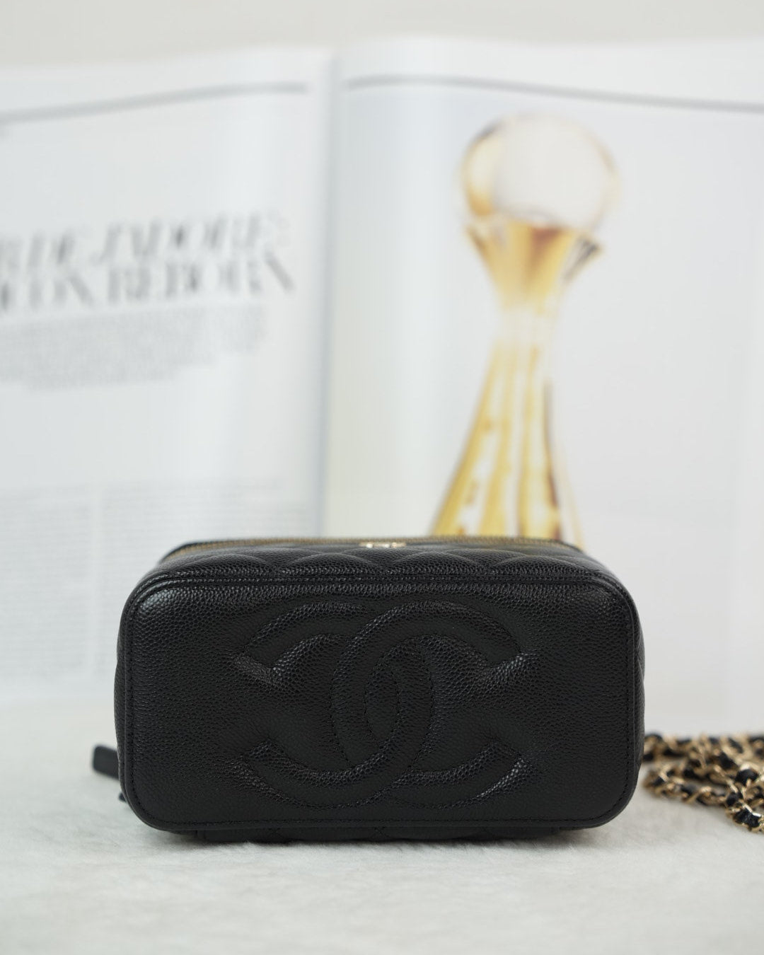 Chanel Vanity Case - Black - View 5