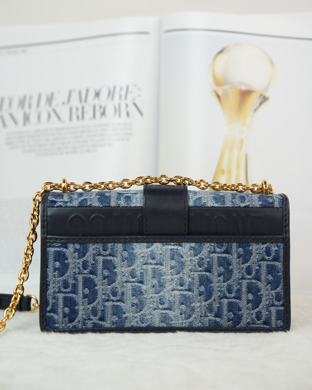 Dior 30 Montaigne East-West Chain Bag - Blue (Denim) - View 2