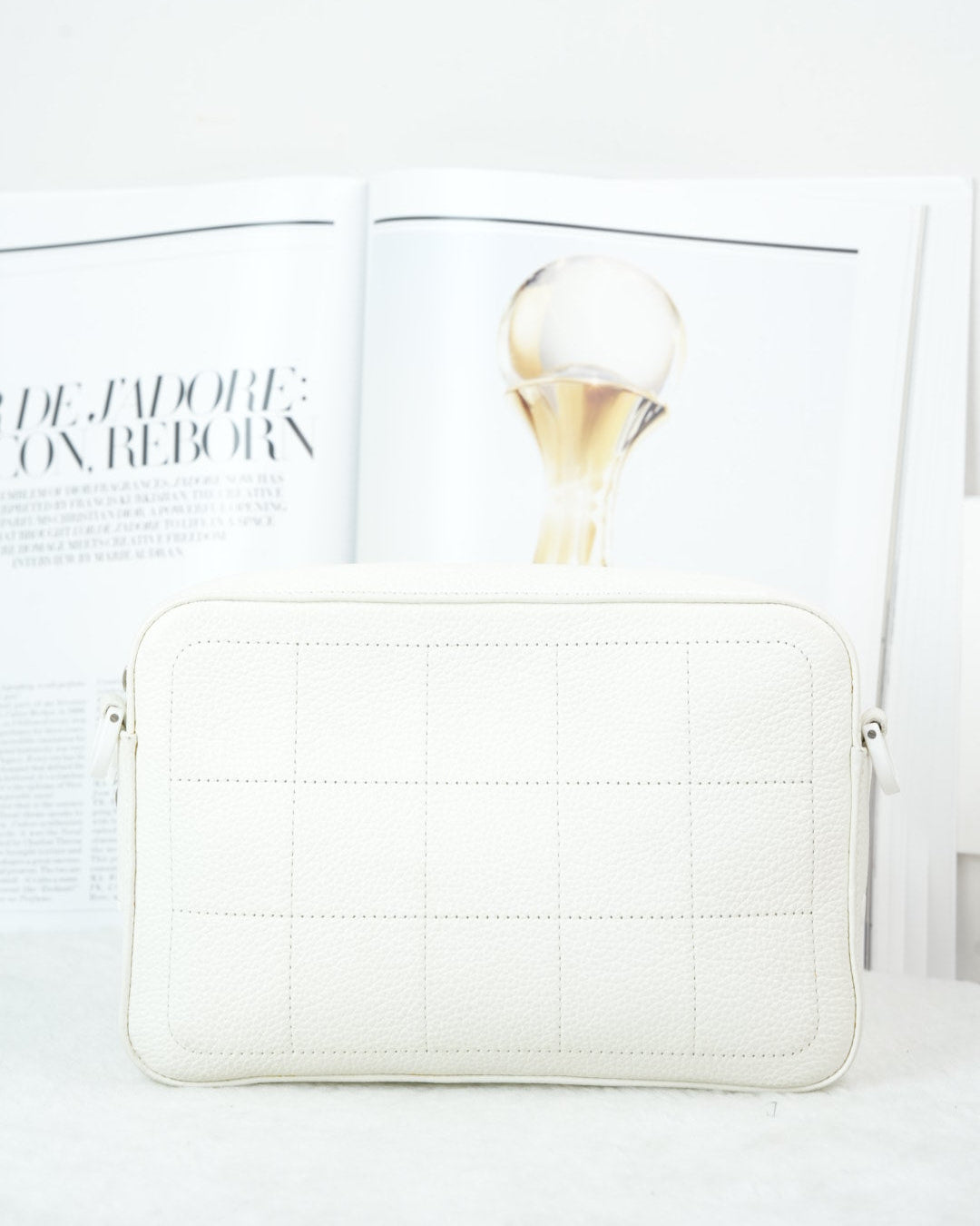 Dior DANIEL ARSHAM Grained Calfskin Safari Messenger Bag - White - View 2