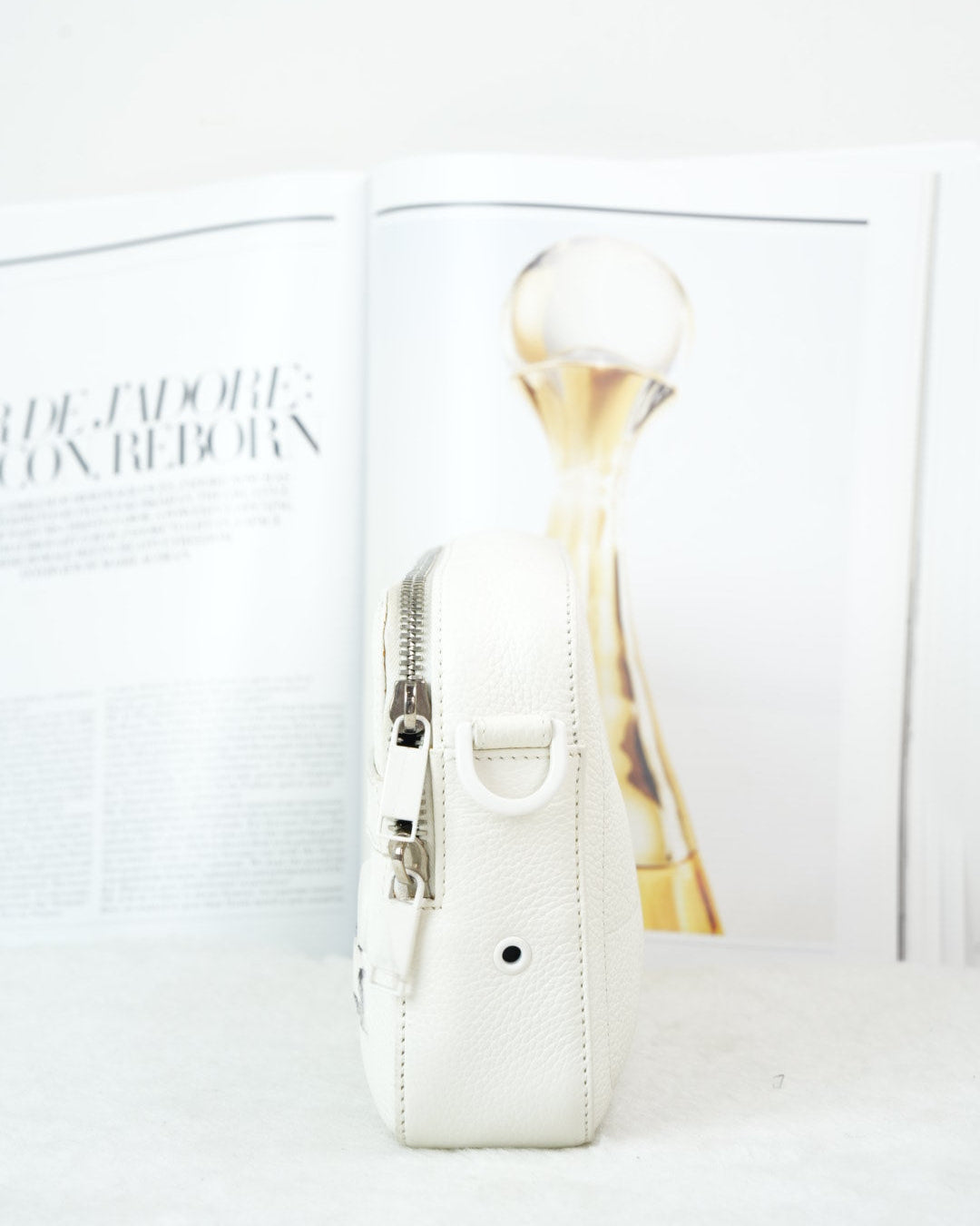 Dior DANIEL ARSHAM Grained Calfskin Safari Messenger Bag - White - View 3