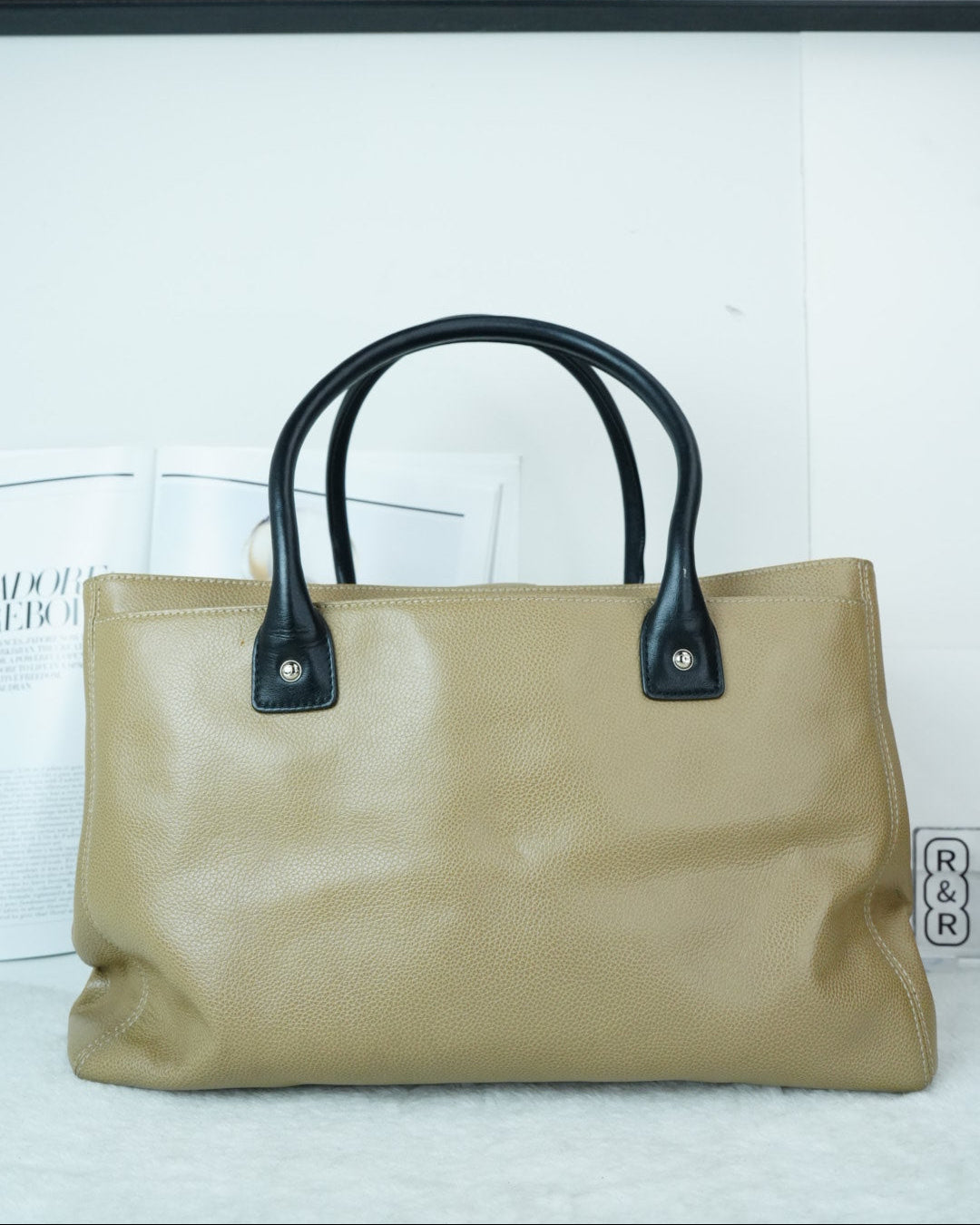 Chanel Cerf Tote Bag - Beige - View 2