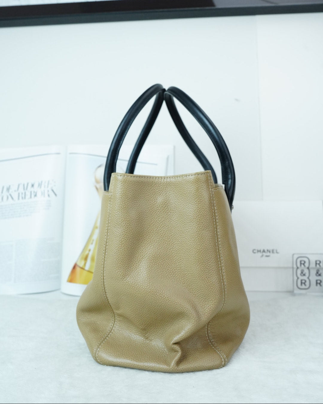 Chanel Cerf Tote Bag - Beige - View 3