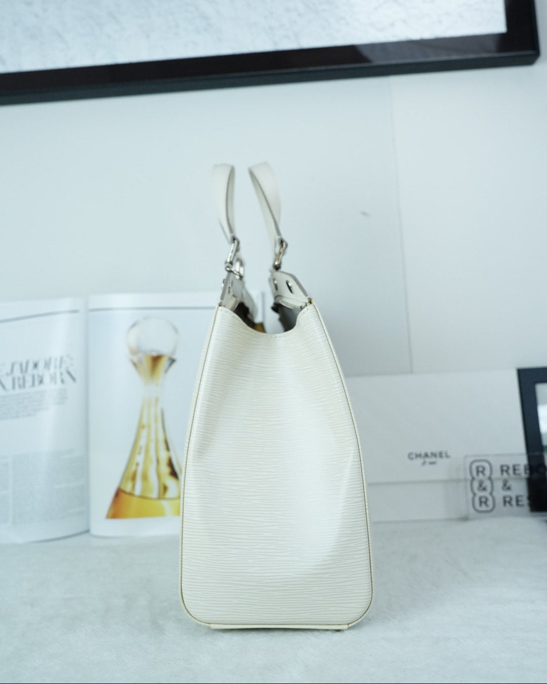 Louis Vuitton Brea MM Bag - White/ Ivory - View 4