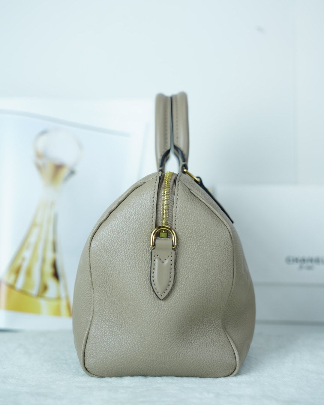 Louis Vuitton Speedy Bandoulière 25 Bag - Tourterelle - View 4