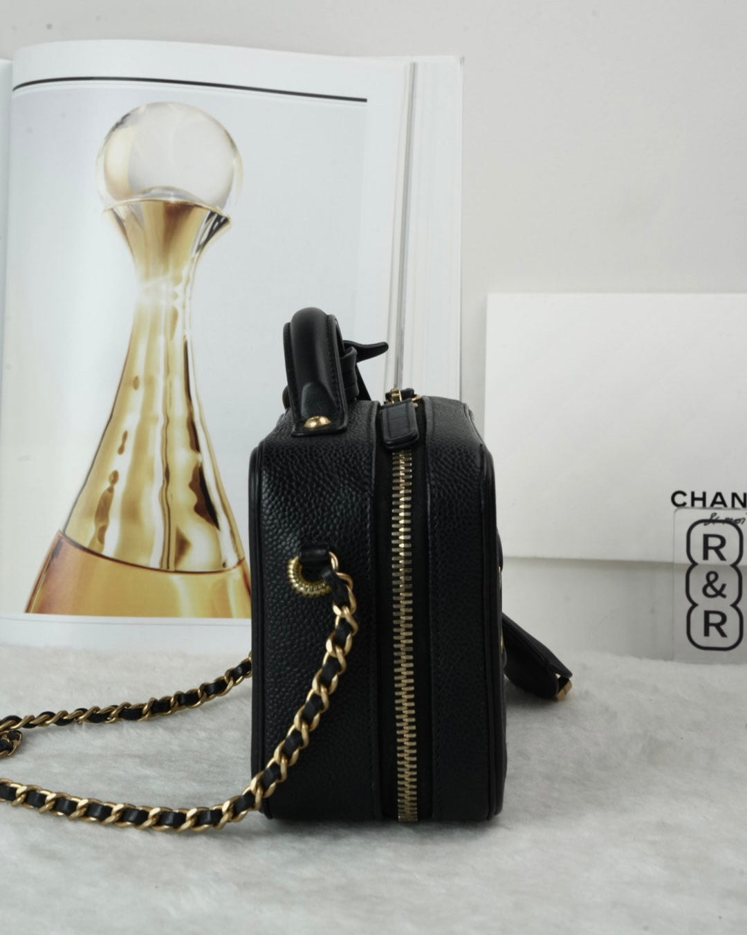 Chanel CC Filigree Vanity Case - Black - View 3
