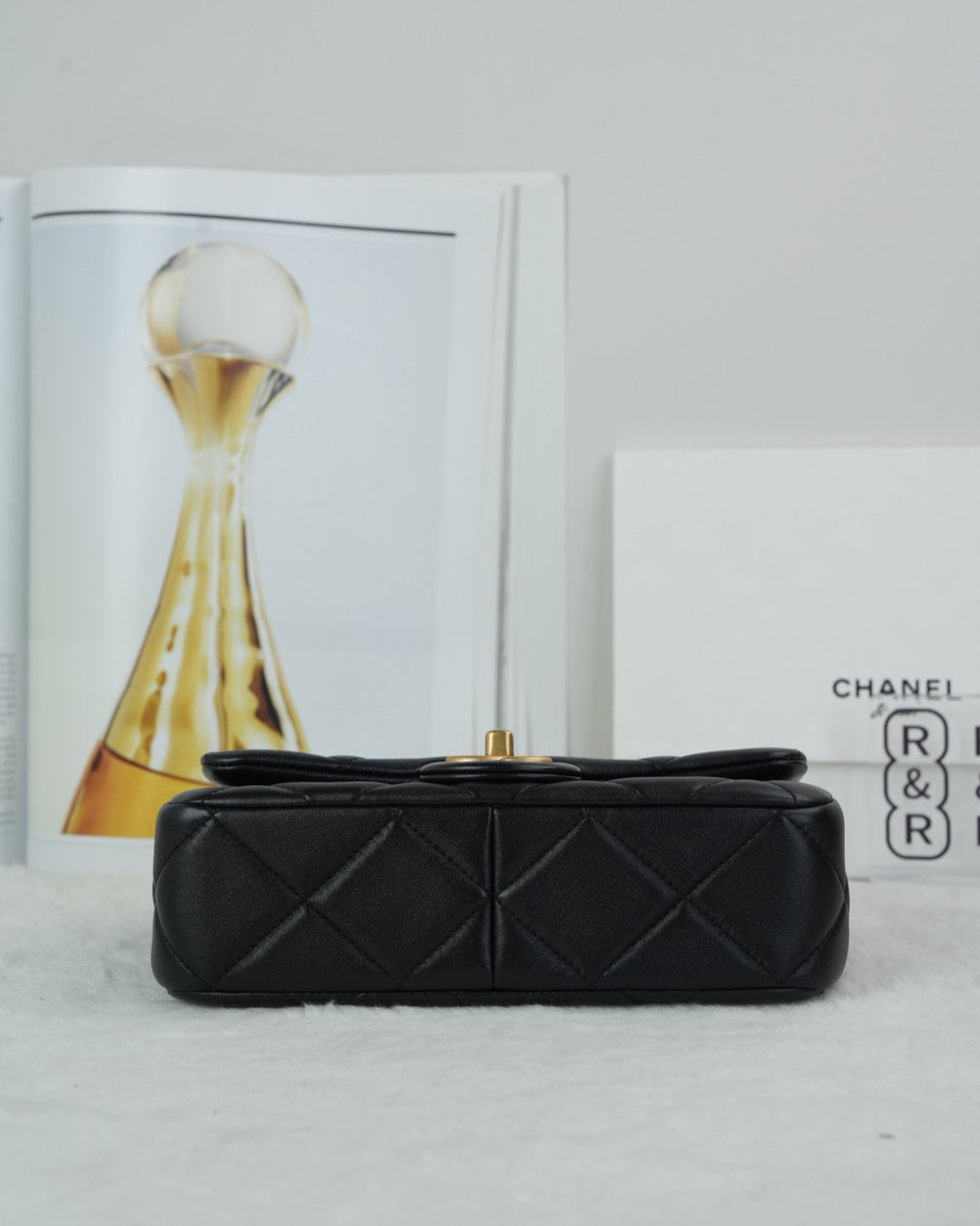 Chanel Flap Bag with Pearl - Black - View 5