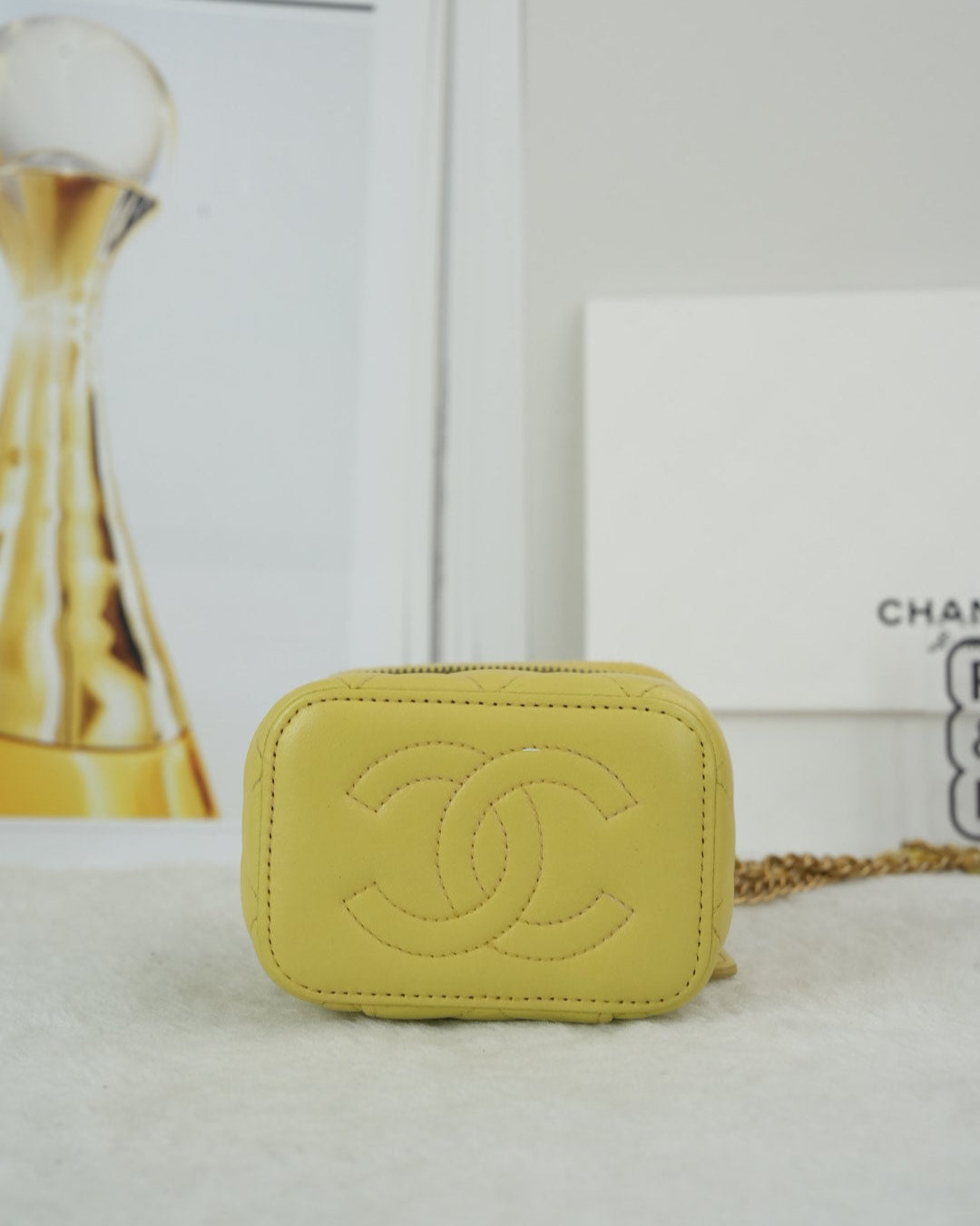 Chanel Mini Coco Beauty Vanity Case - Yellow - View 5