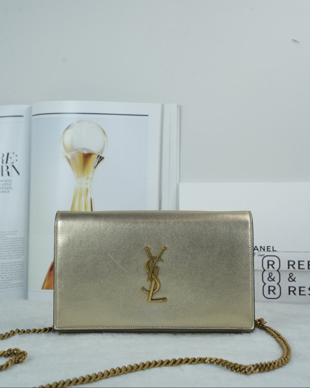 Saint Laurent Kate Medium Chain Wallet - Metallic Gold - View 1