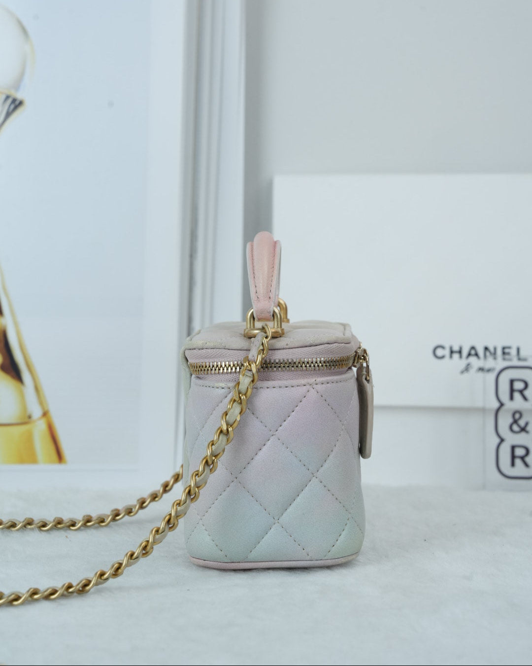 Chanel Mini Vanity Case - View 4