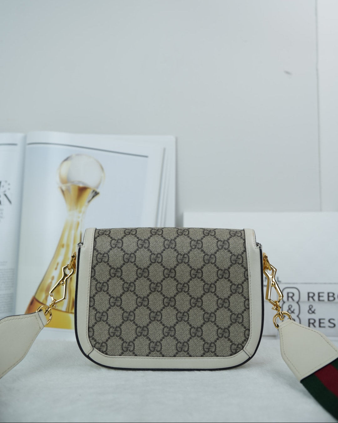 Gucci Horsebit 1955 Mini Shoulder Bag - View 2