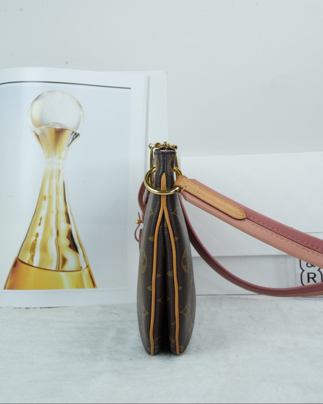 Louis Vuitton Lorette Crossbody Bag - View 4