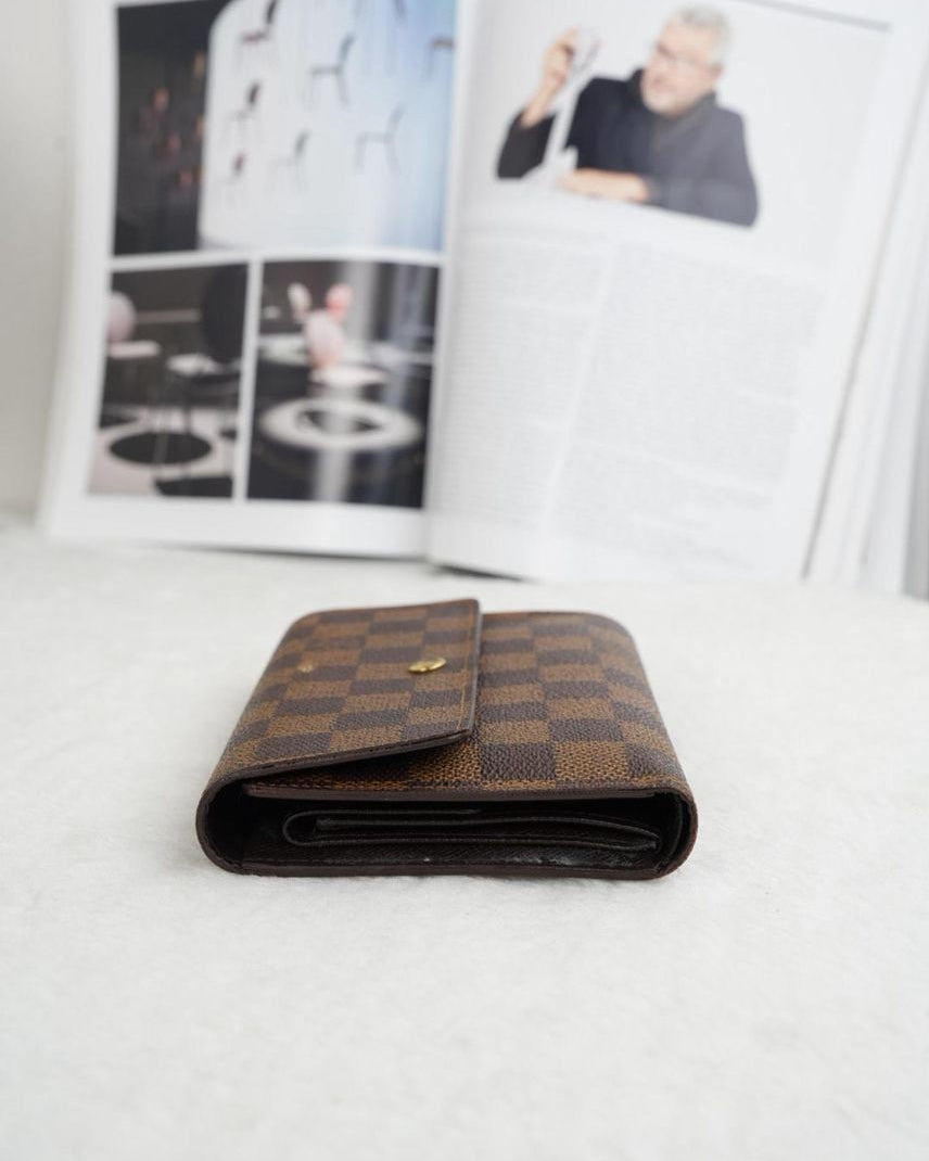 Louis Vuitton Sarah Wallet in Damier Ebene canvas - View 4