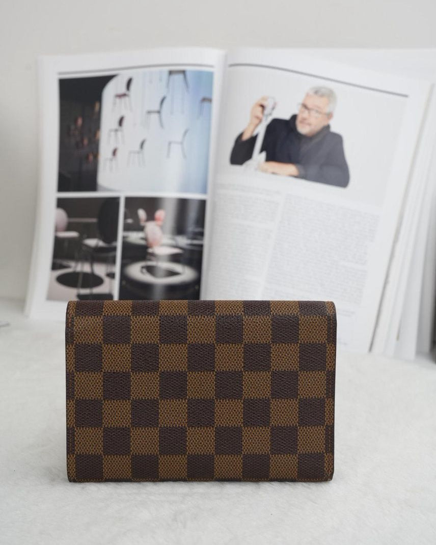Louis Vuitton Sarah Wallet in Damier Ebene canvas - View 2
