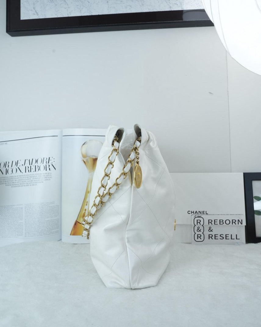 Chanel 22 Bag - White - View 3