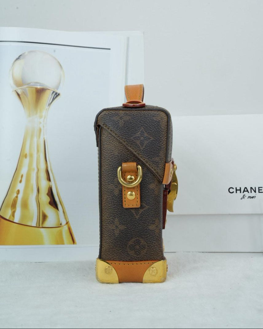 Louis Vuitton Soul Trunk Vertical - Monogram - View 4