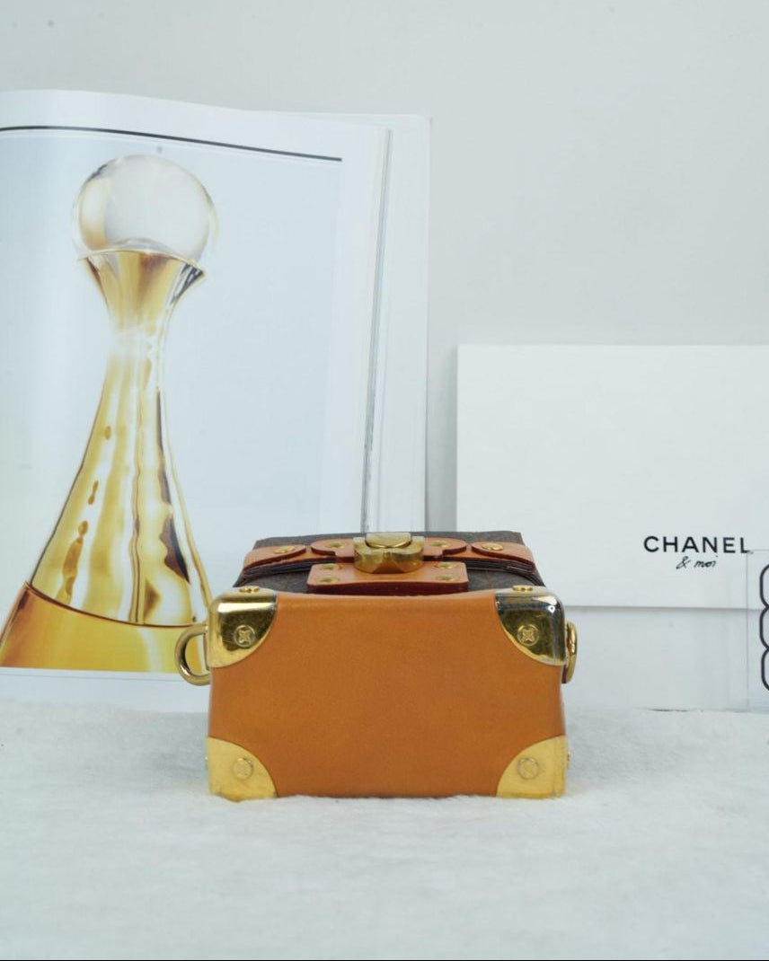 Louis Vuitton Soul Trunk Vertical - Monogram - View 5