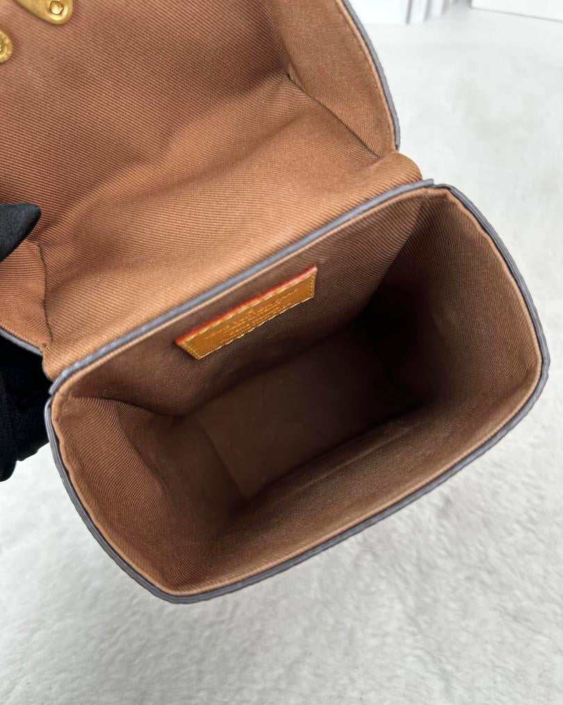 Louis Vuitton Soul Trunk Vertical - Monogram - View 6