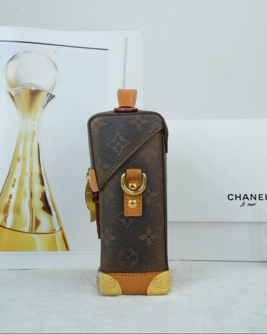 Louis Vuitton Soul Trunk Vertical - Monogram - View 3