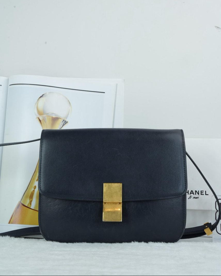 Celine Classic Box Mediano Bag - Black - View 1