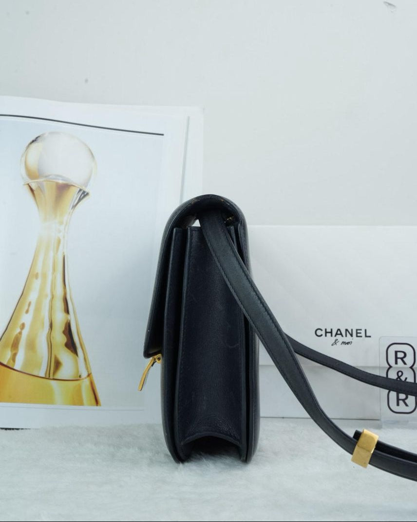 Celine Classic Box Mediano Bag - Black - View 3