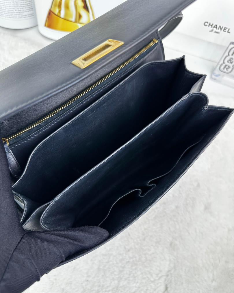 Celine Classic Box Mediano Bag - Black - View 6